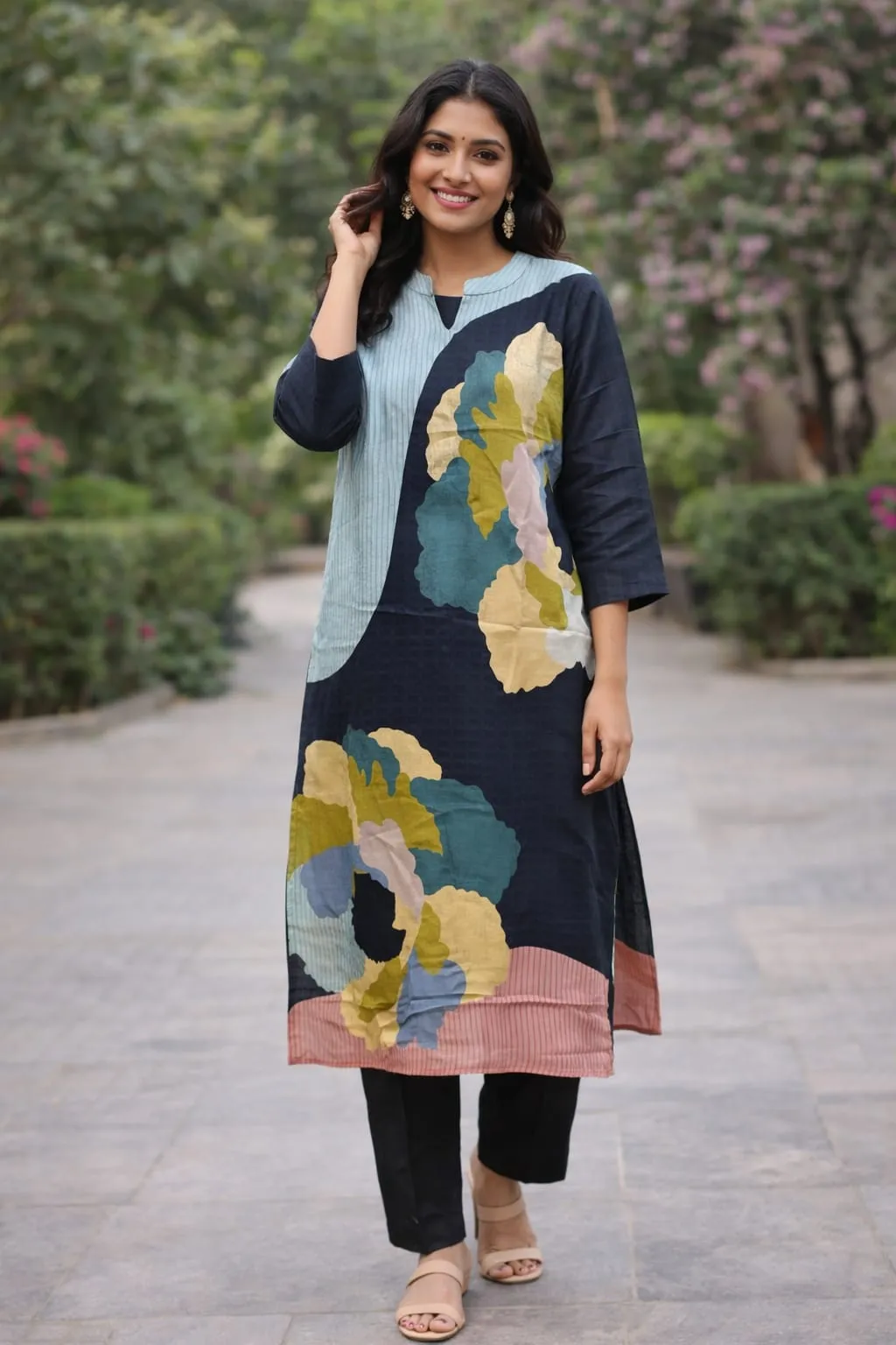 Women's Black Musline  Floral Printed Kurta with Trouser Kurta set